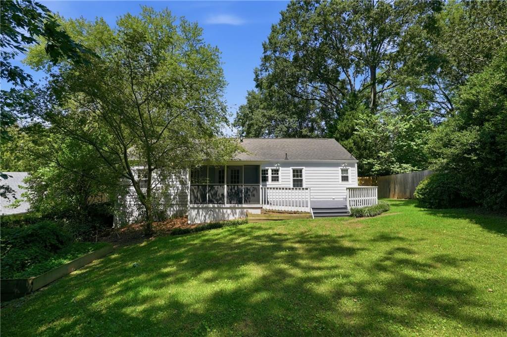 1347 Chalmette Drive NE