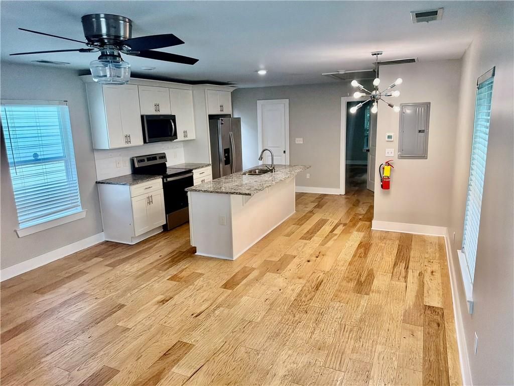 Photo of 946 Hubbard Street SW, Atlanta, GA 30310 (MLS # 7810854)