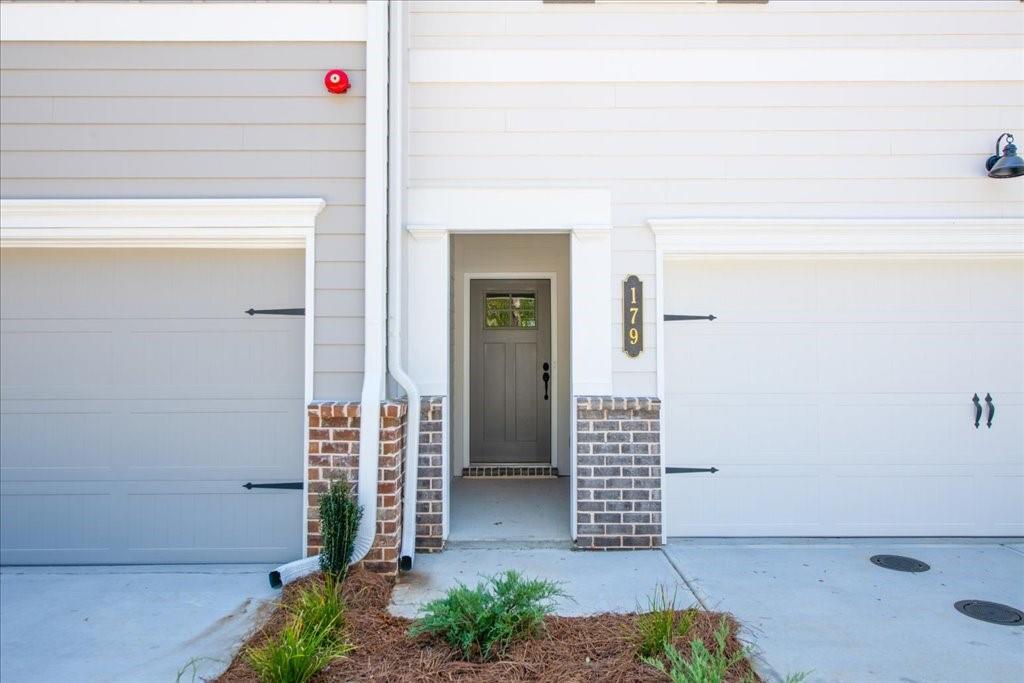 184 Bluffington Way