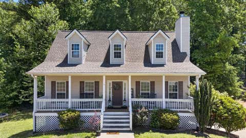 Homes For Sale - 132 Sunrise Strip<br/> Carrollton, GA 30117