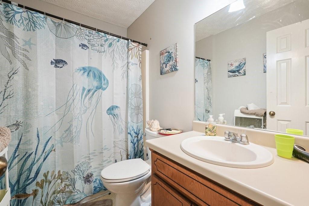 408 Walnut Drive, Woodstock, Georgia image 14