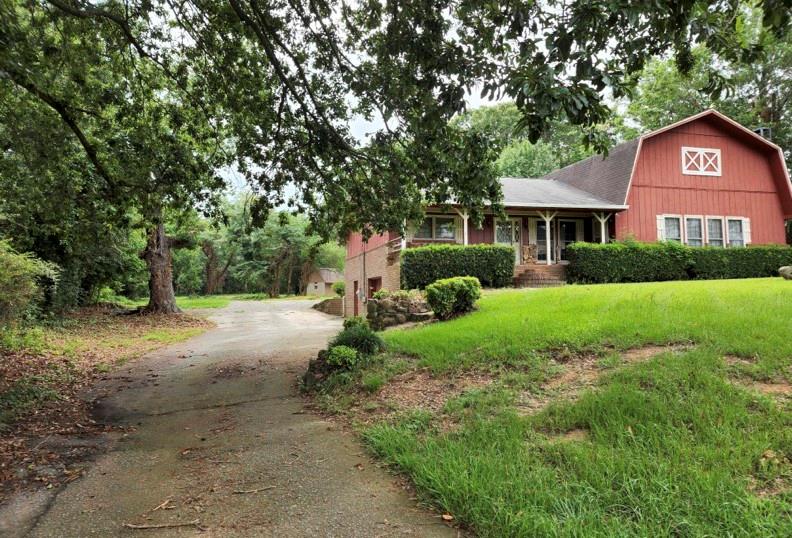 3061 Sandy Plains Road