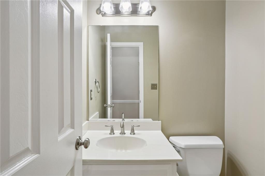1201 Bridle Path
