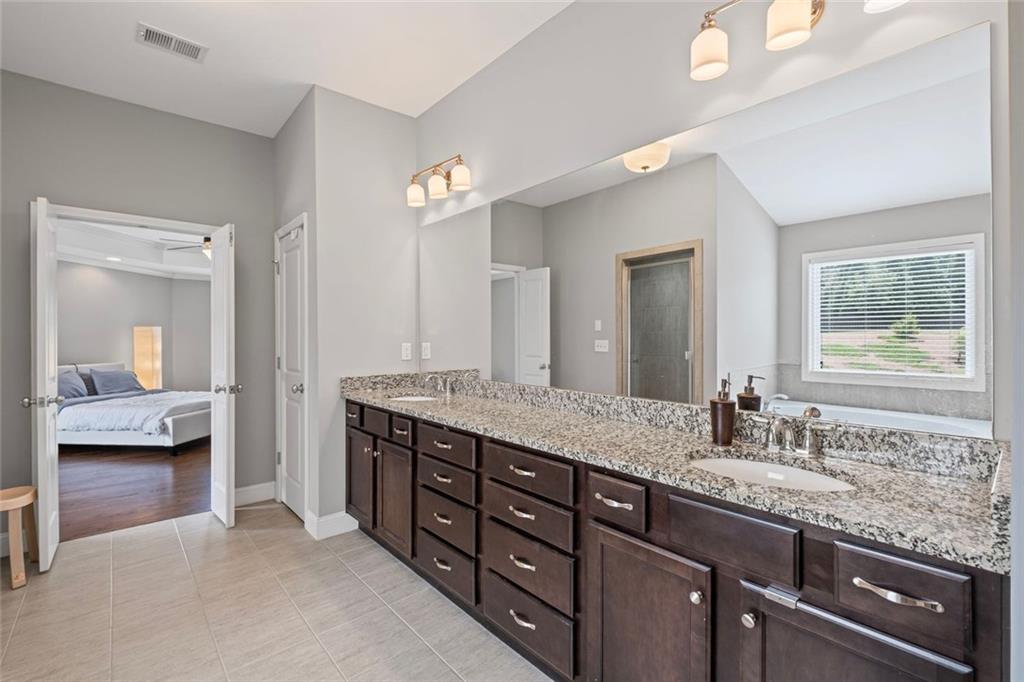 4035 Pinebrook Circle, Cumming, Georgia image 30