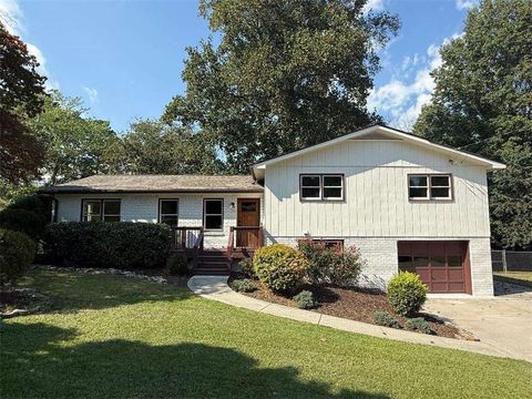 303 Council Bluff Woodstock GA 30188