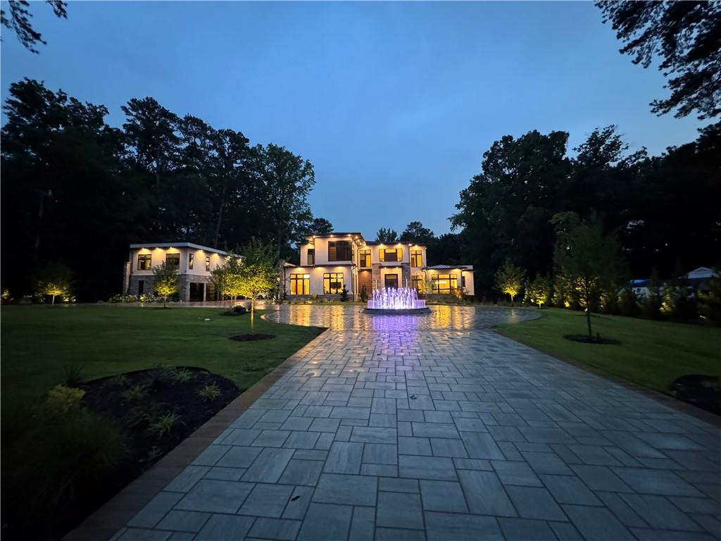 1386 Moores Mill Road NW