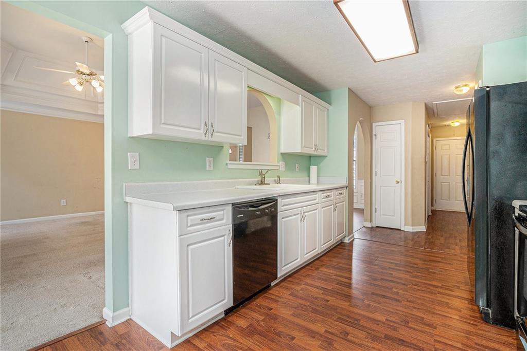 206 Towler Drive, Loganville, Georgia image 9