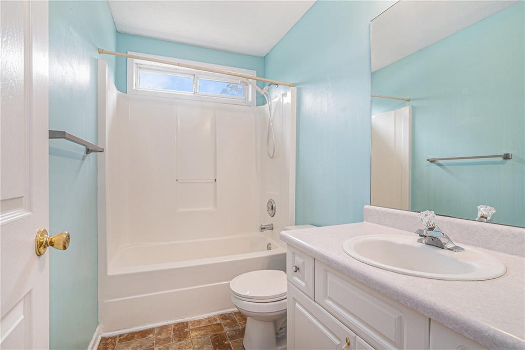 206 Towler Drive, Loganville, Georgia image 18
