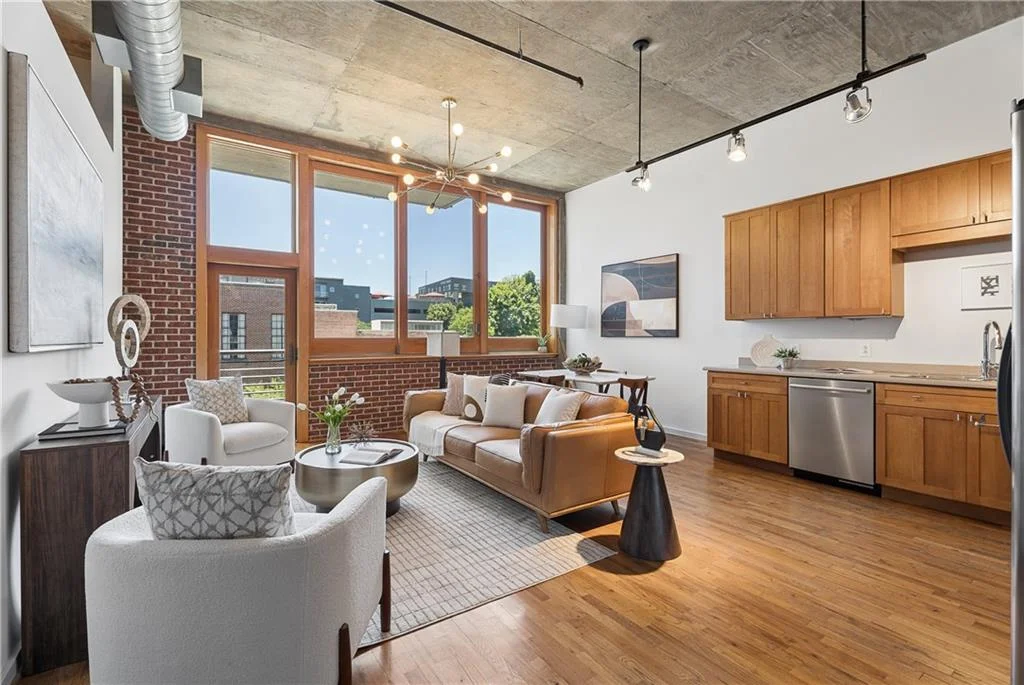 660 Glen Iris Drive NE Unit 305