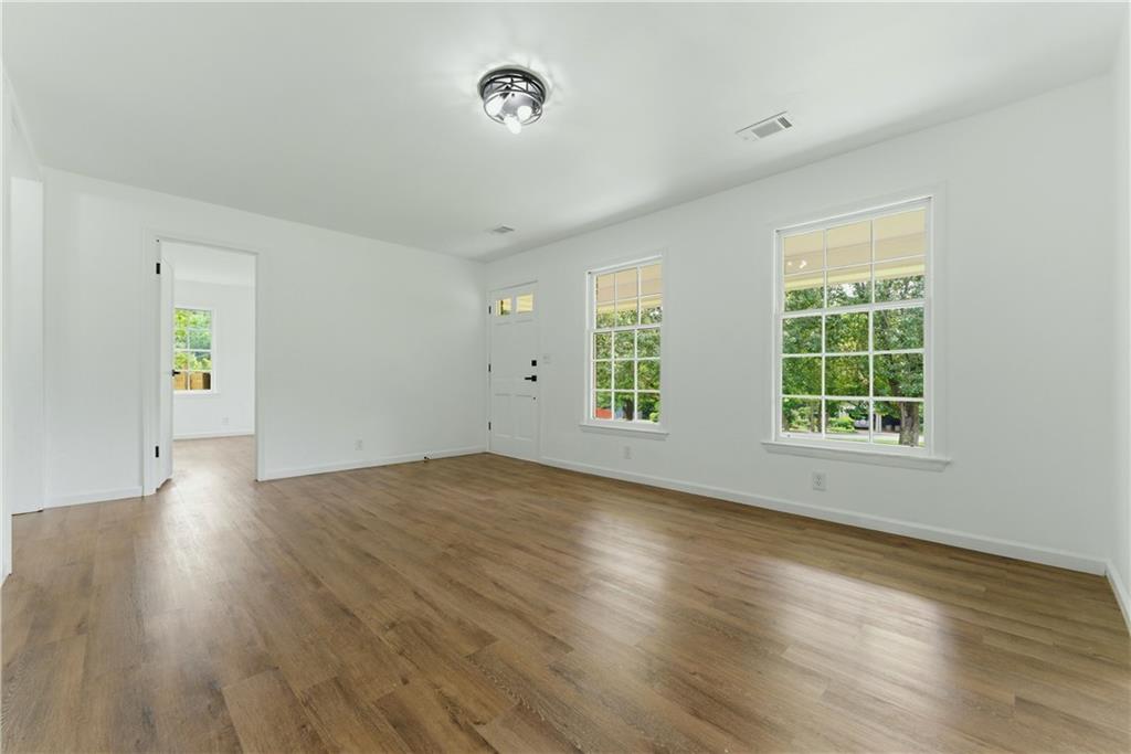 213 Wilbanks Circle