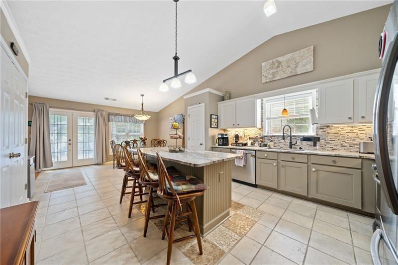 436 Suwanee East Drive, Lawrenceville, Georgia image 11