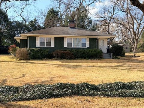 Homes For Sale - 1104 Park Circle<br/> Conyers, GA 30012