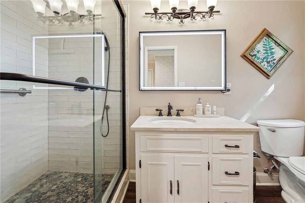 5027 Castlewood Drive, Lilburn, Georgia image 24