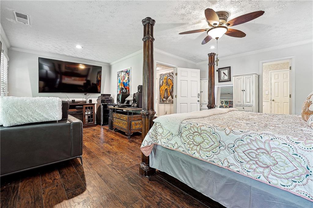 5027 Castlewood Drive, Lilburn, Georgia image 22