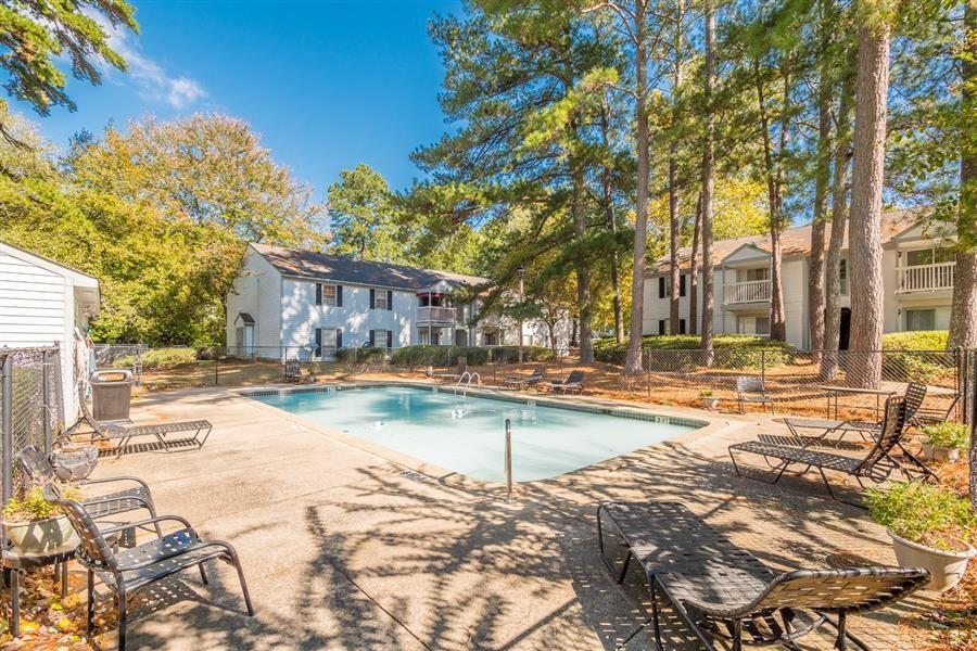 1000 Belmont - Residential Lease