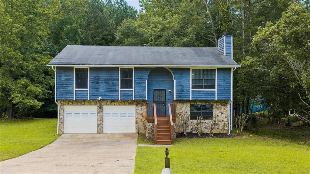 Photo 1 of 35 — 7055 Hania Drive, Fairburn, GA 30213