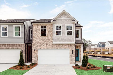 Townhouse For Sale - 870 Leraes Way<br/> Loganville, GA 30052
