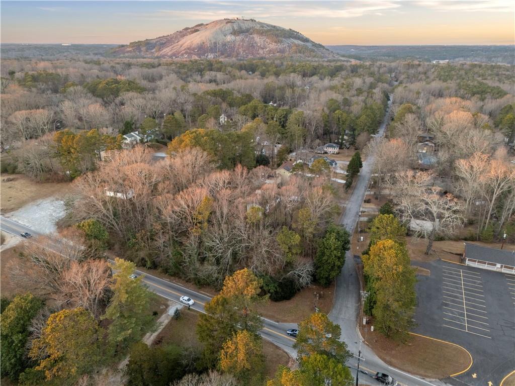 504 Allana Court, Stone Mountain, Georgia image 9