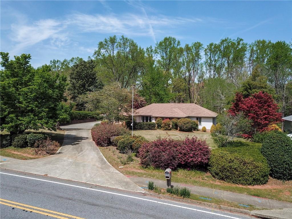 660 Hembree Road, Roswell, Georgia image 1