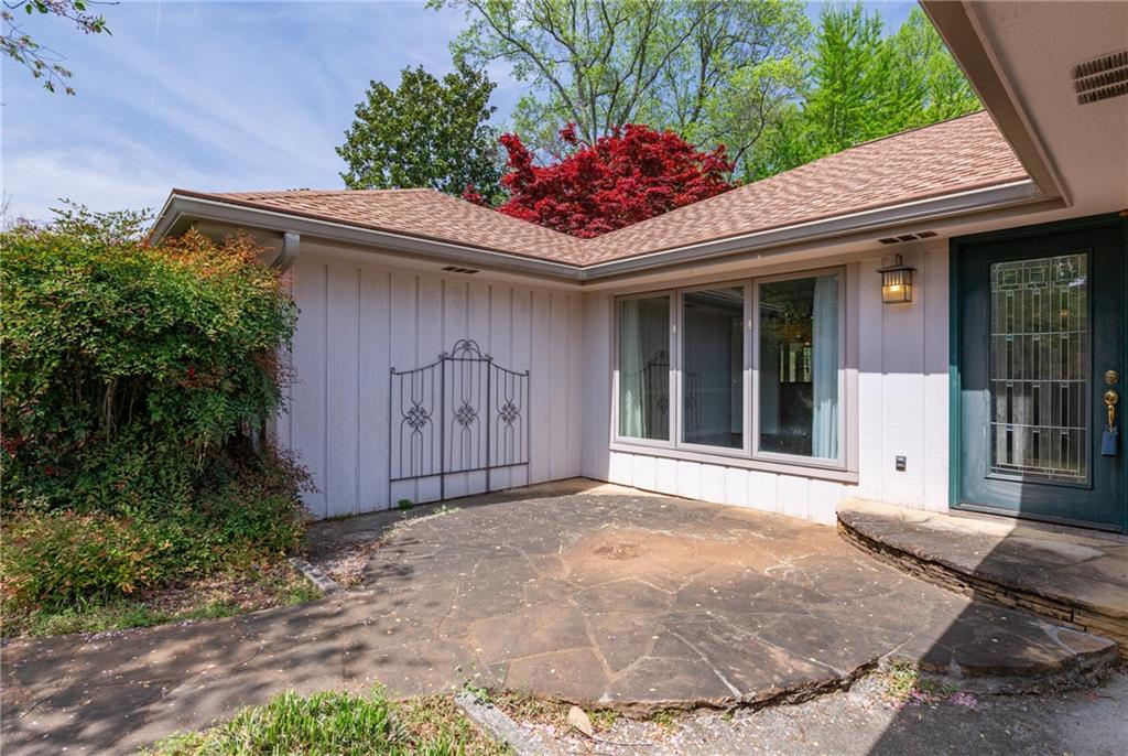 660 Hembree Road, Roswell, Georgia image 15