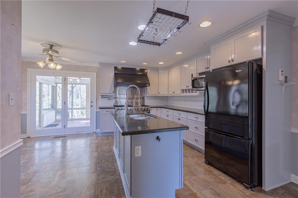 660 Hembree Road, Roswell, Georgia image 25