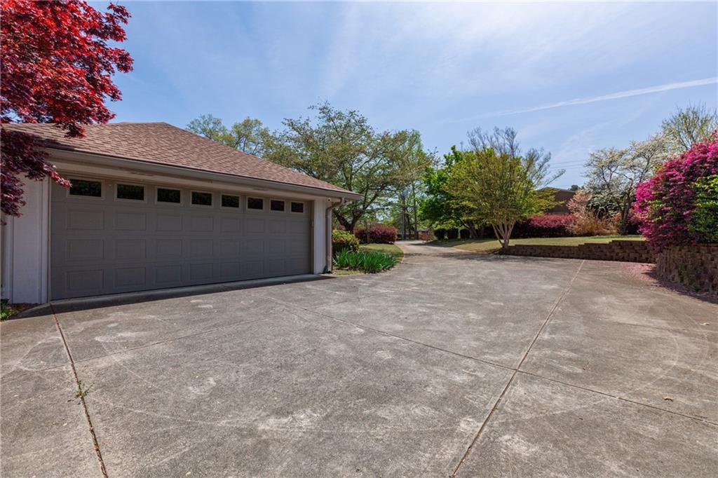 660 Hembree Road, Roswell, Georgia image 13