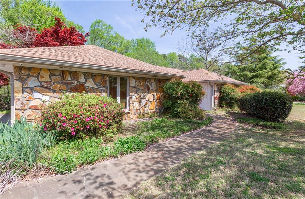660 Hembree Road, Roswell, Georgia image 14