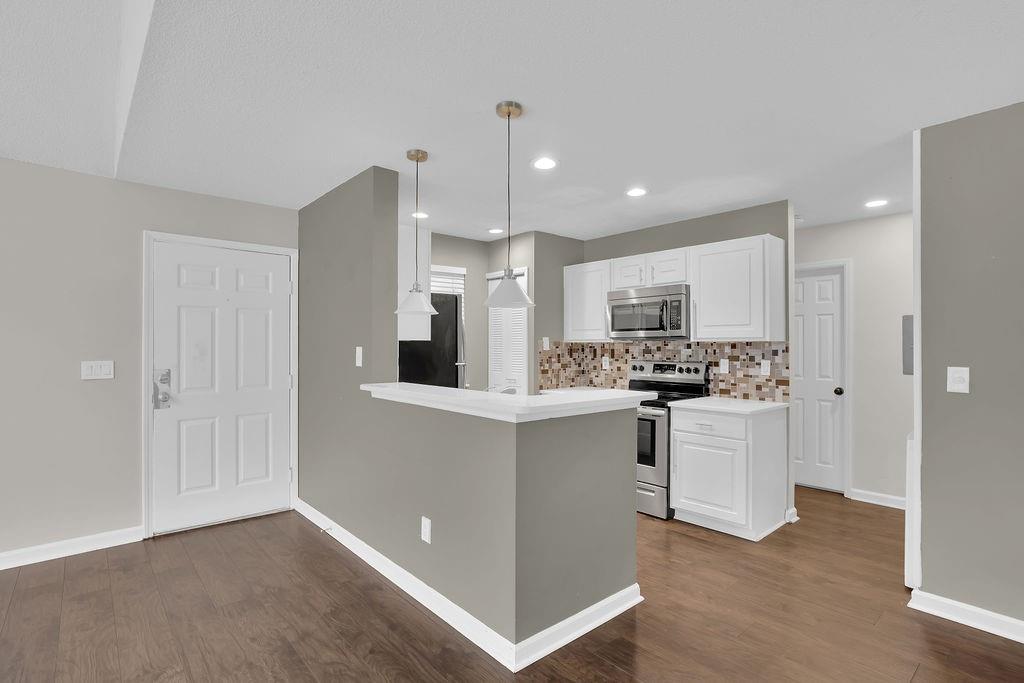 1003 Sandy Lane Drive