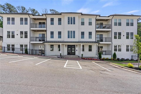 Condo For Sale - 1050 Blair Lane #101<br/> Peachtree City, GA 30269