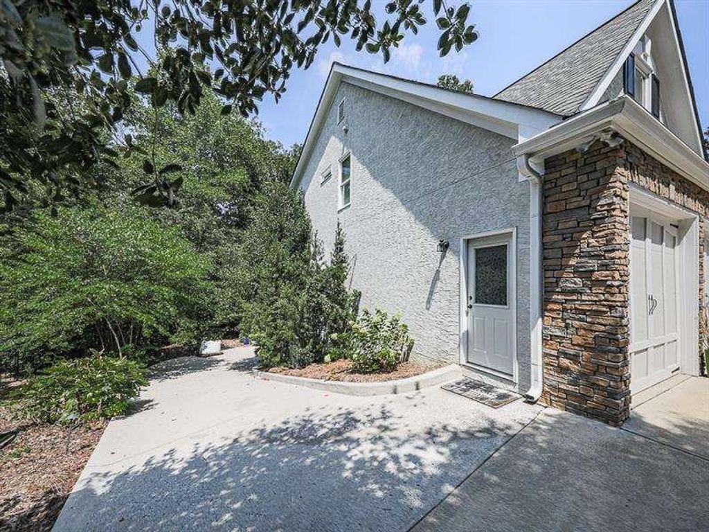 listing image 55