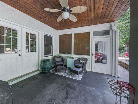 A home in Powder Springs