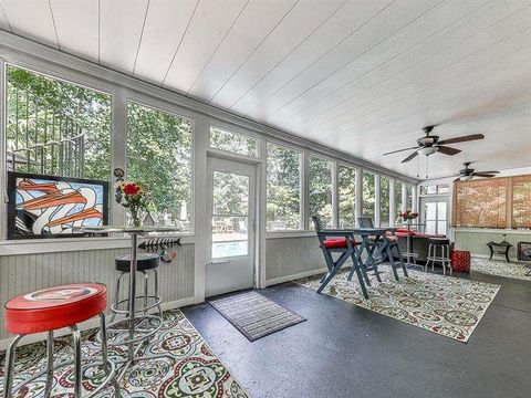 A home in Powder Springs