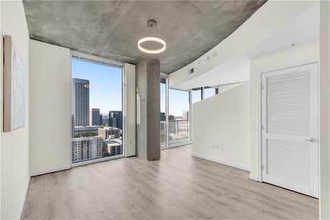 Condo For Sale - 860 Peachtree Street #2209<br/> Atlanta, GA 30308