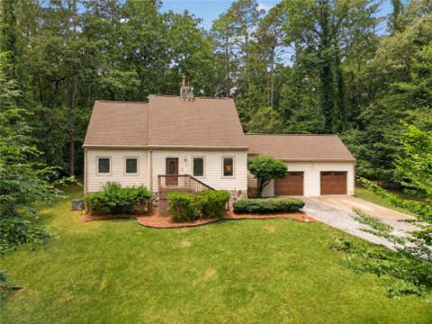 Homes For Sale - 208 Nacoochee Drive<br/> Woodstock, GA 30188