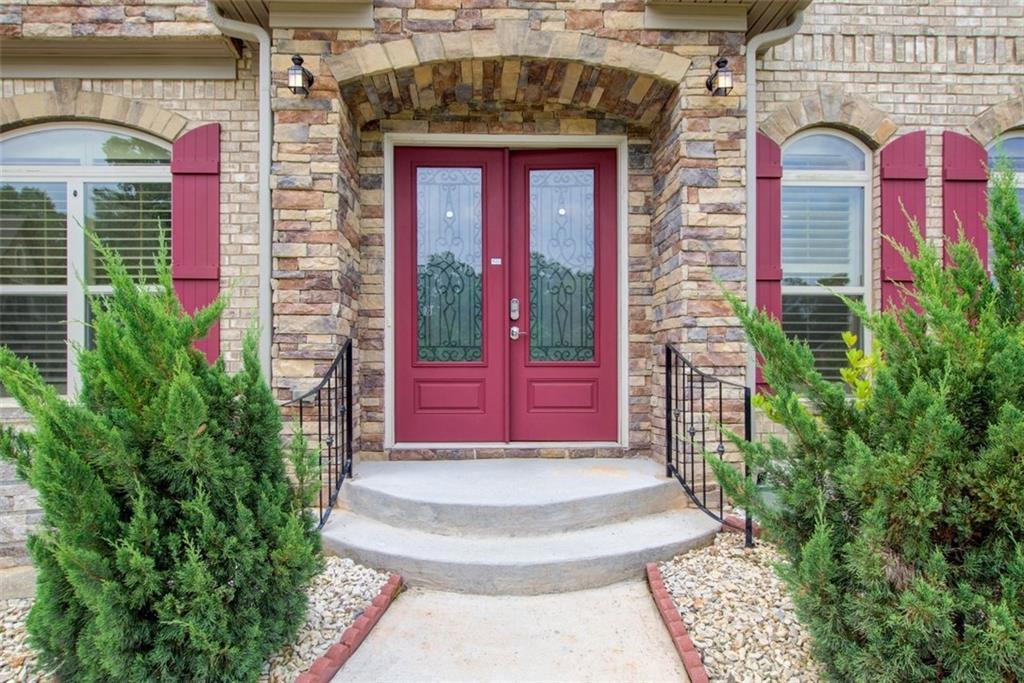 332 Warwick Place