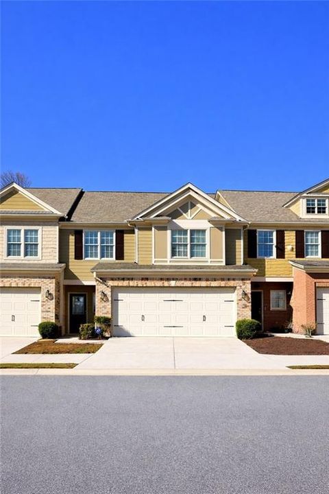 Townhouse For Sale - 3012 Big Sky Lane<br/> Alpharetta, GA 30004