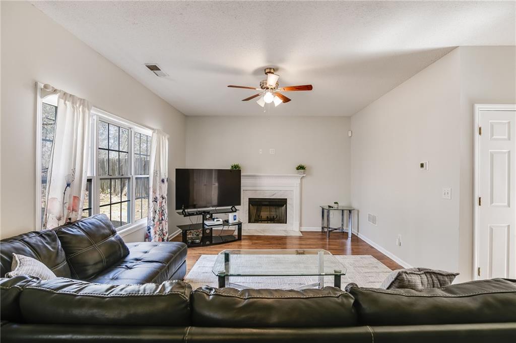 5729 Newnan Circle, Austell, Georgia image 7