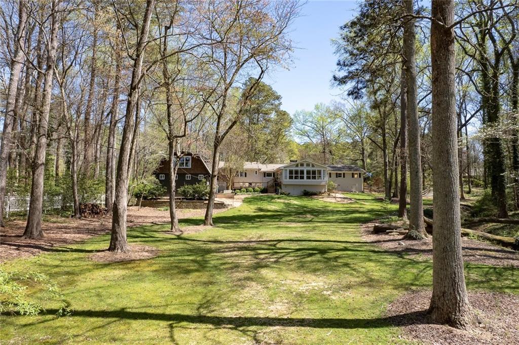 1424 Ridgeway Drive NW