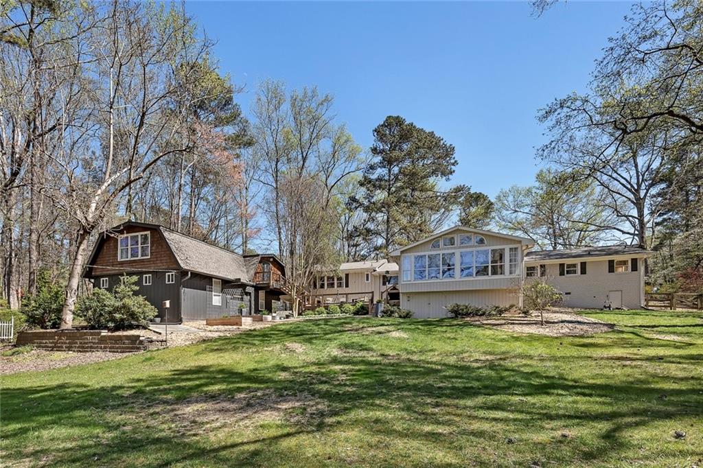 1424 Ridgeway Drive NW