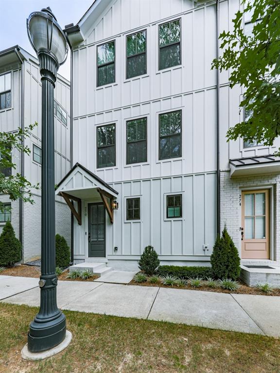 270 Dilbeck Place NE
