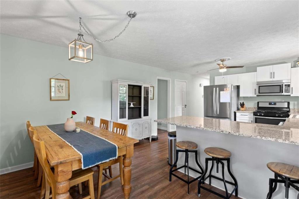 3517 Greenway Drive, Marietta, Georgia image 7
