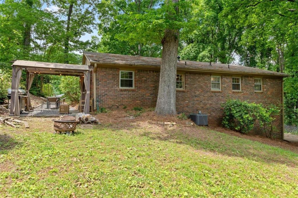 3517 Greenway Drive, Marietta, Georgia image 2