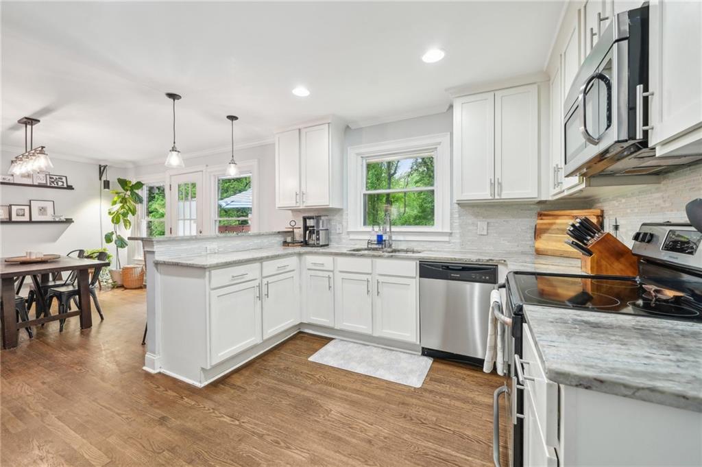 2193 Cloverdale Drive, Atlanta, Georgia image 11