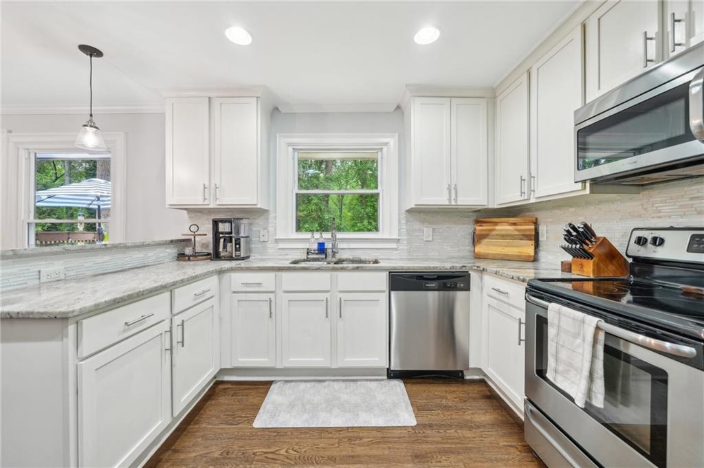 2193 Cloverdale Drive, Atlanta, Georgia image 12