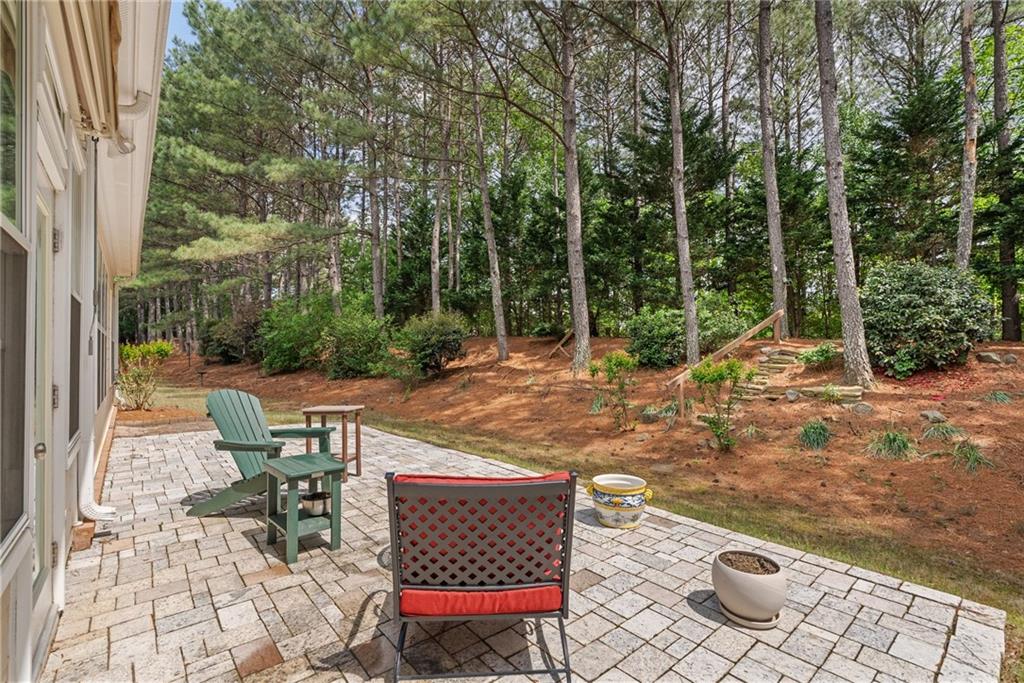 6355 Marlow Drive, Cumming, Georgia image 3