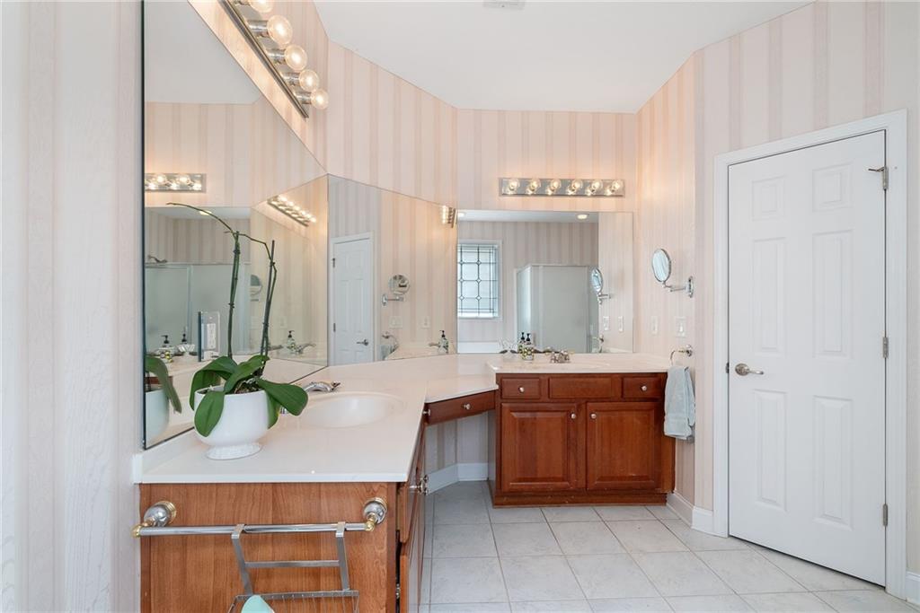 6355 Marlow Drive, Cumming, Georgia image 20