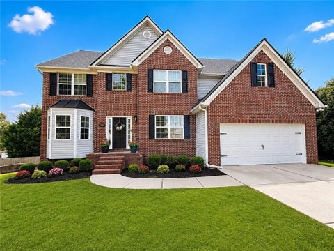 Homes For Sale - 2506 Betty Sue Drive<br/> Buford, GA 30519
