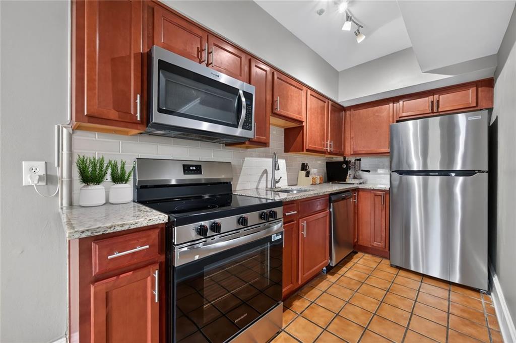 2855 Peachtree Road NE 317