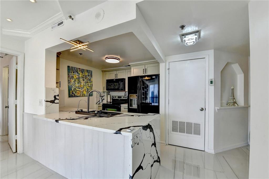 1280 W Peachtree Street NW 3606