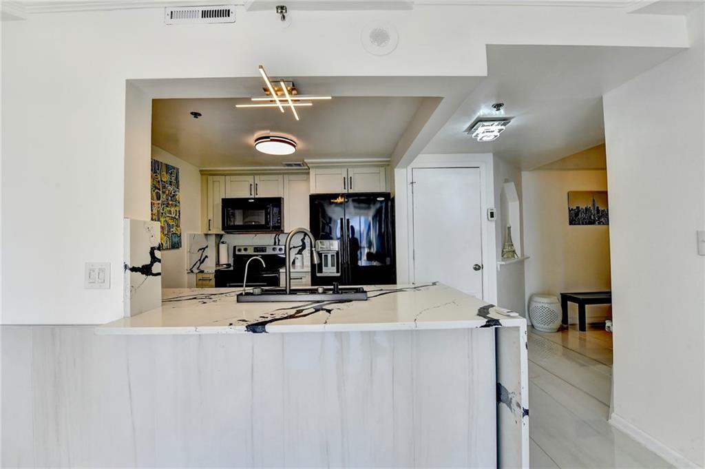 1280 W Peachtree Street NW 3606